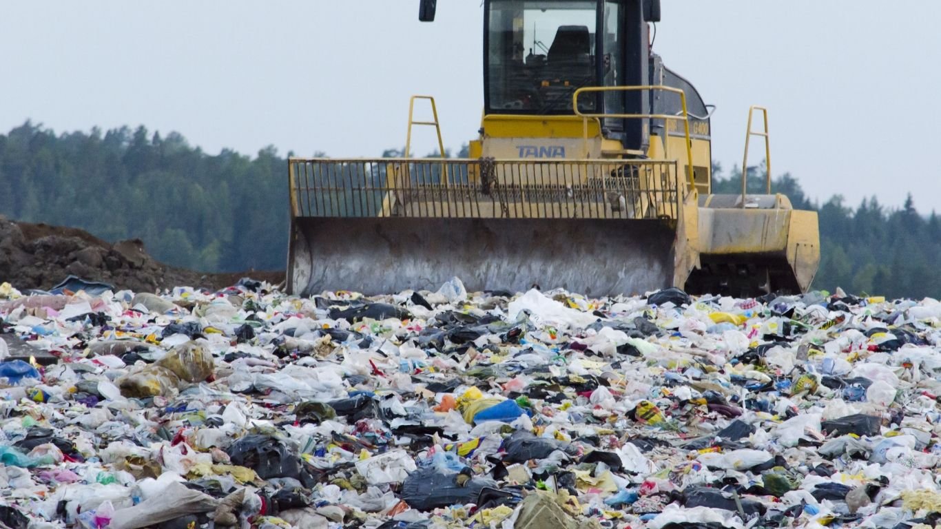 pengelolaan sampah di Indonesia